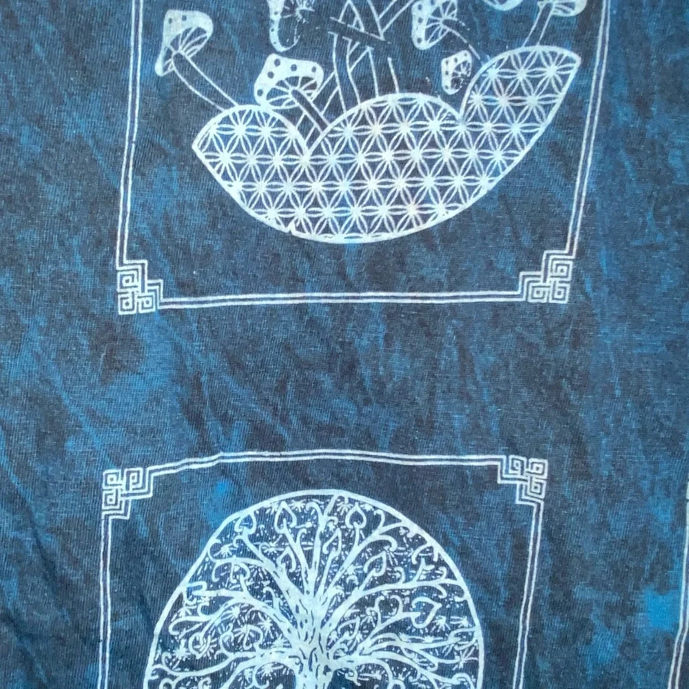 Rising International Men T-shirt S Spiritual Block Symbols Blue Graphic AA14 - Picture 5 of 6